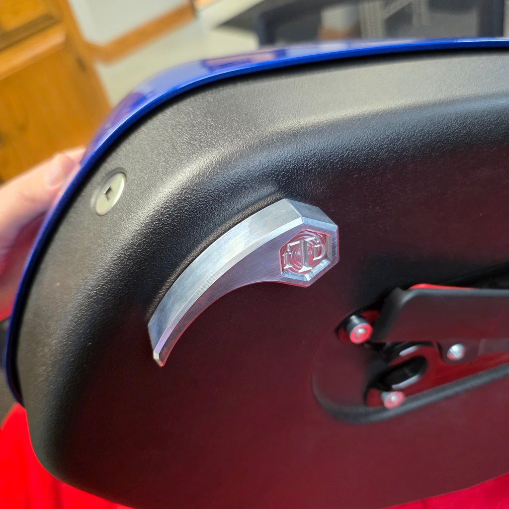M8 Softail Saddlebag Latch Levers | Harley-Davidson Softail