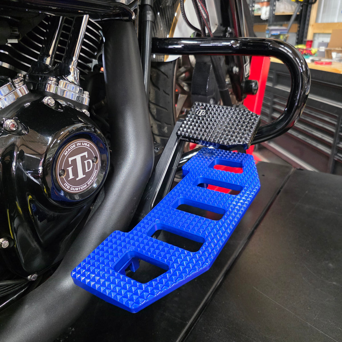 Genesis Touring Rider Floorboards | Harley-Davidson
