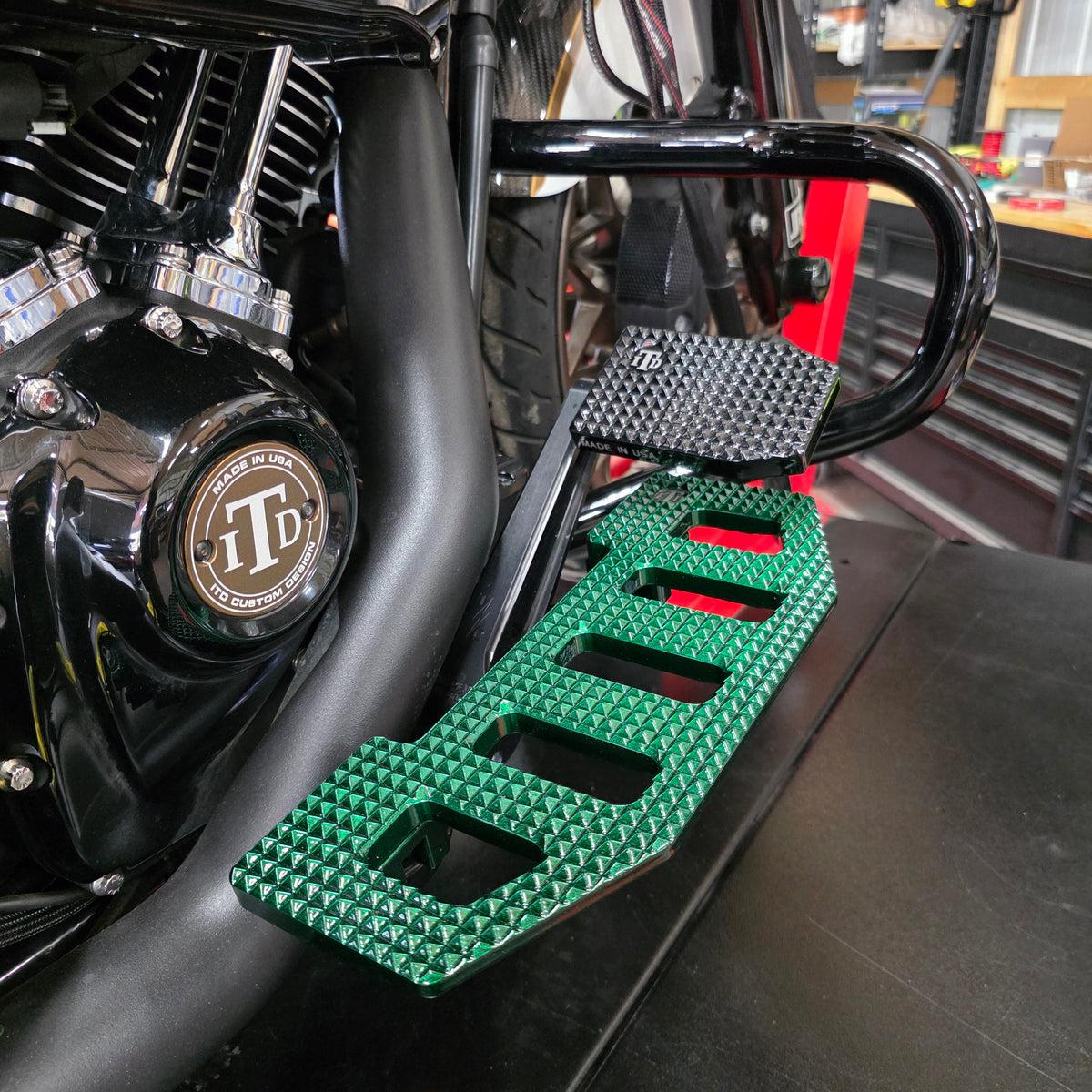 Genesis Touring Rider Floorboards | Harley-Davidson