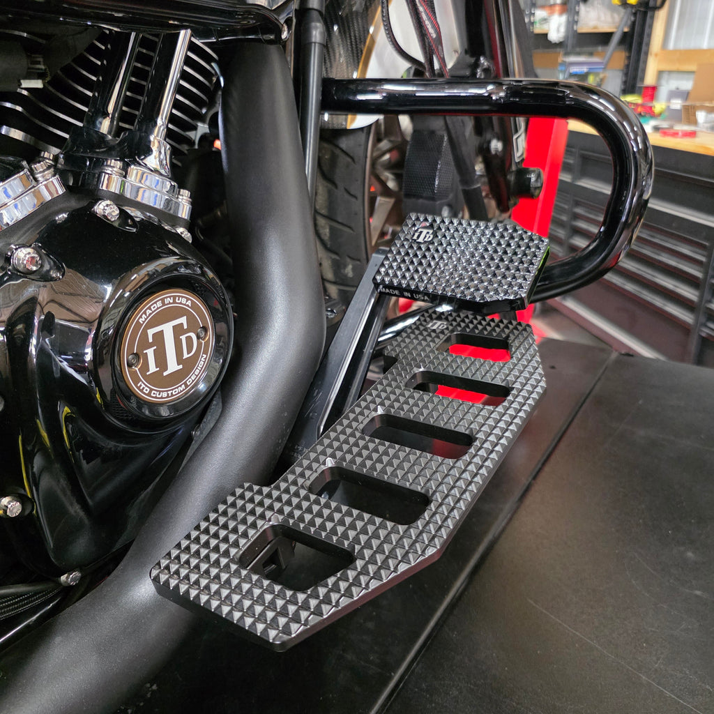 Genesis Touring Rider Floorboards | Harley-Davidson