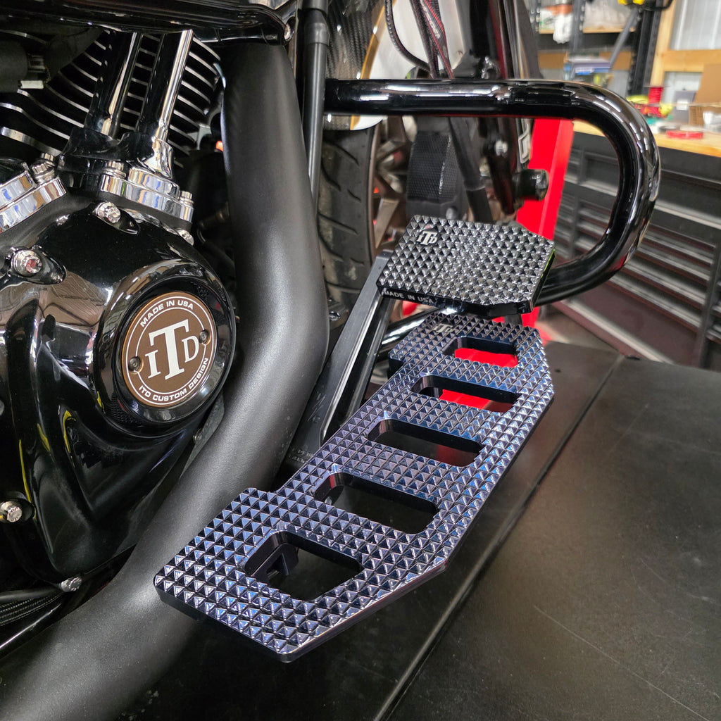 Genesis Touring Rider Floorboards | Harley-Davidson