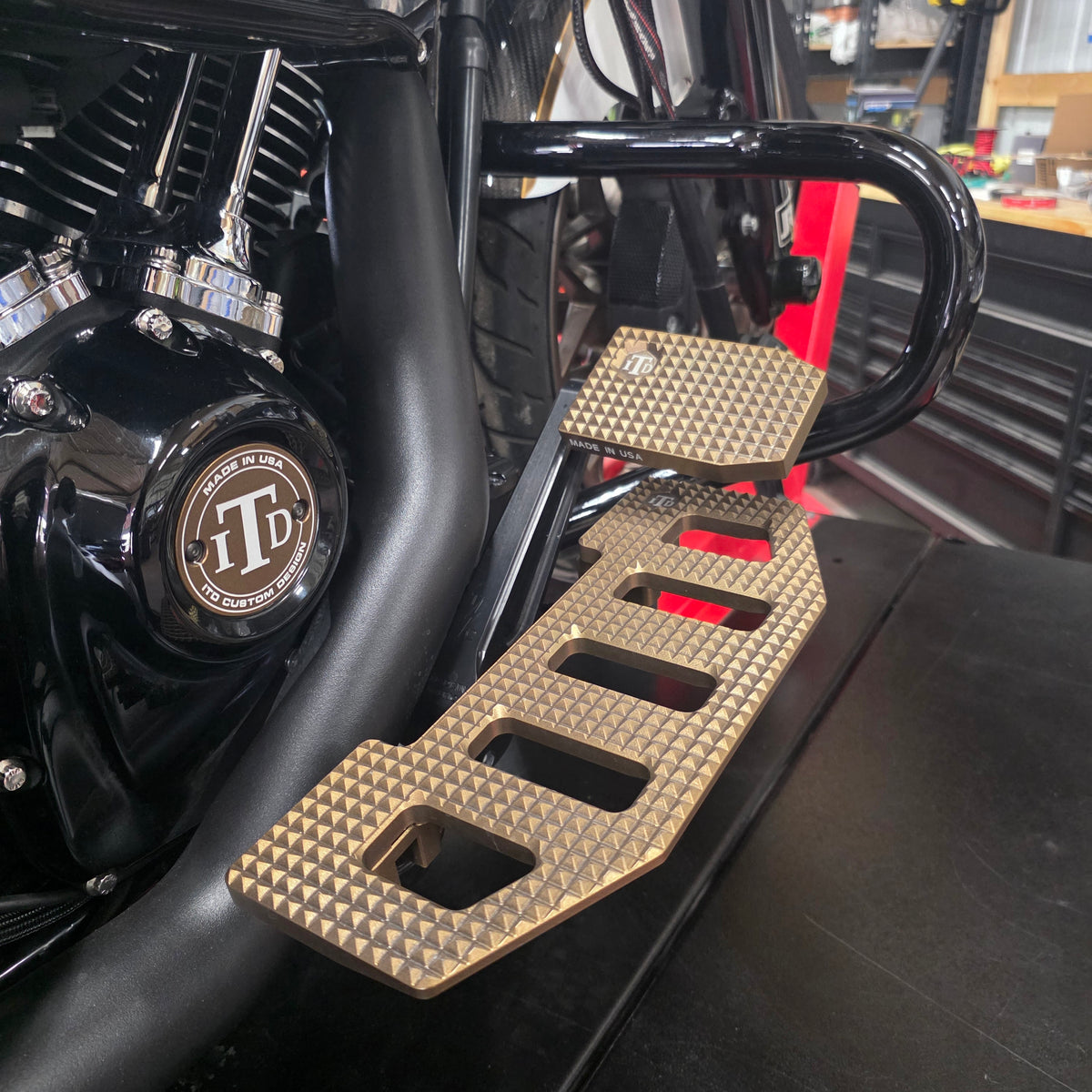 Genesis Touring Rider Floorboards | Harley-Davidson