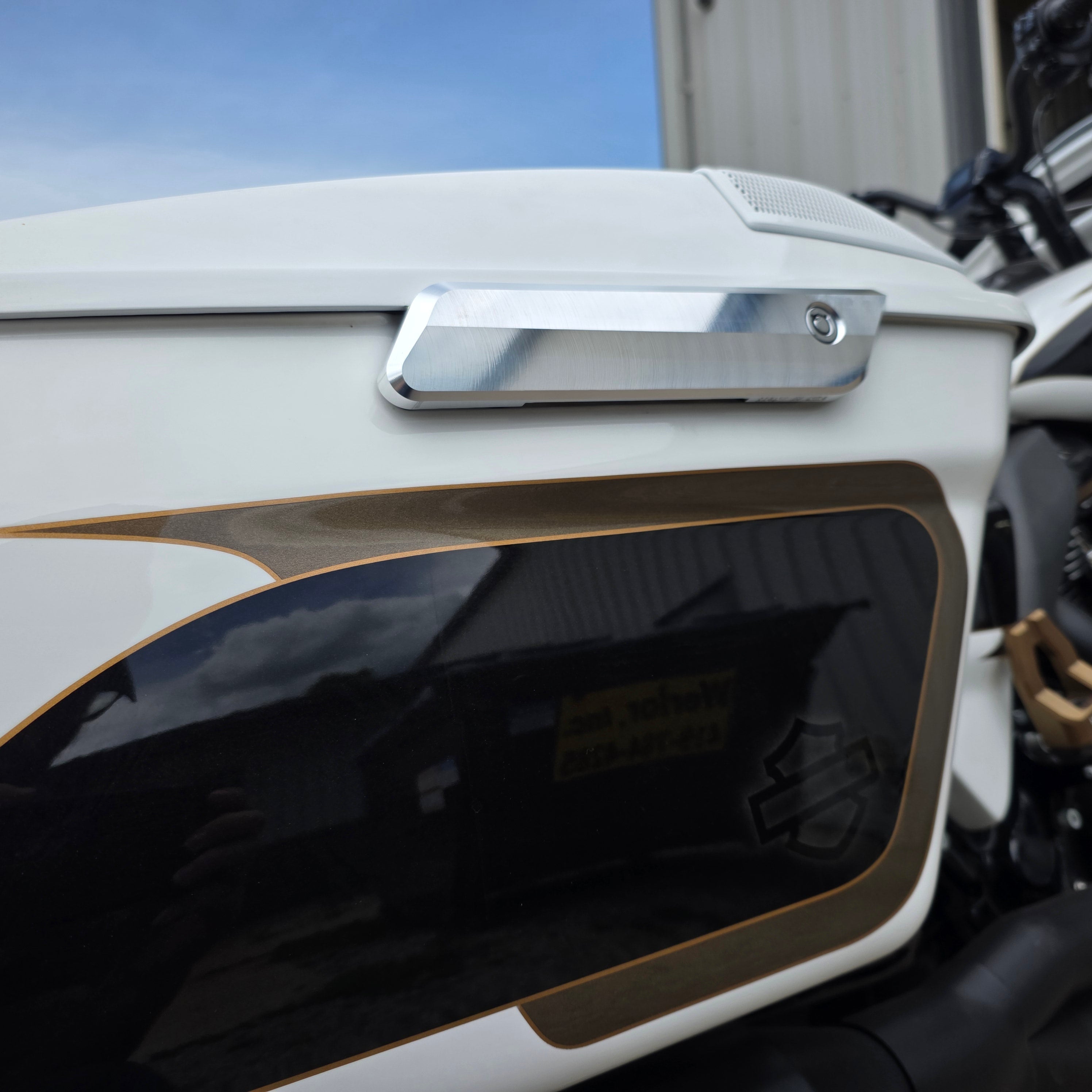 Lid Mount & Latch Cover Upgrade Kit